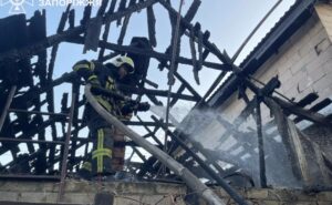 У Запоріжжі зранку сталася пожежа: постраждав чоловік