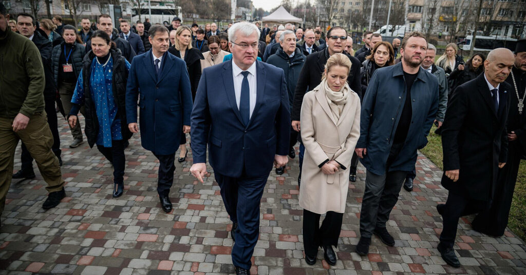 Делегація очільників МЗС країн ЄС відвідали Бучу: Тут вирішується безпека Європи Делегація очільників МЗС країн ЄС відвідали Бучу: Тут вирішується безпека Європи