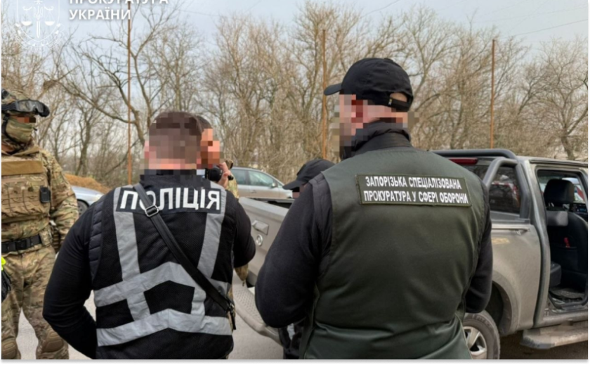 Вимагав гроші за переведення військовослужбовця: у Запоріжжі викрили підполковника-хабарника