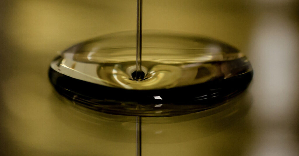 Brent знизилася, а російська Urals стрімко зростає: що з цінами на нафту 1 квітня