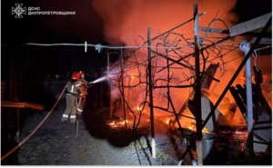 Синельниківський район: вогнеборці ліквідували займання на території приватного домоволодіння