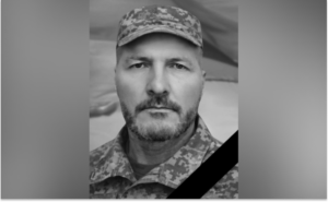 Залишилися мати та сестра: у лікарні помер Захисник з Камʼянського Євген Євтушенко Залишилися мати та сестра: у лікарні помер Захисник з Камʼянського Євген Євтушенко