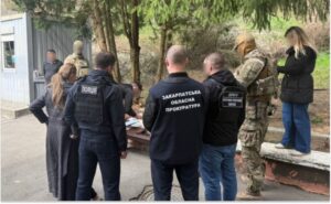 Серед потерпілих – неповнолітня: на кордоні зі Словаччиною затримали іноземку, яка продавала українок у сексуальне рабство