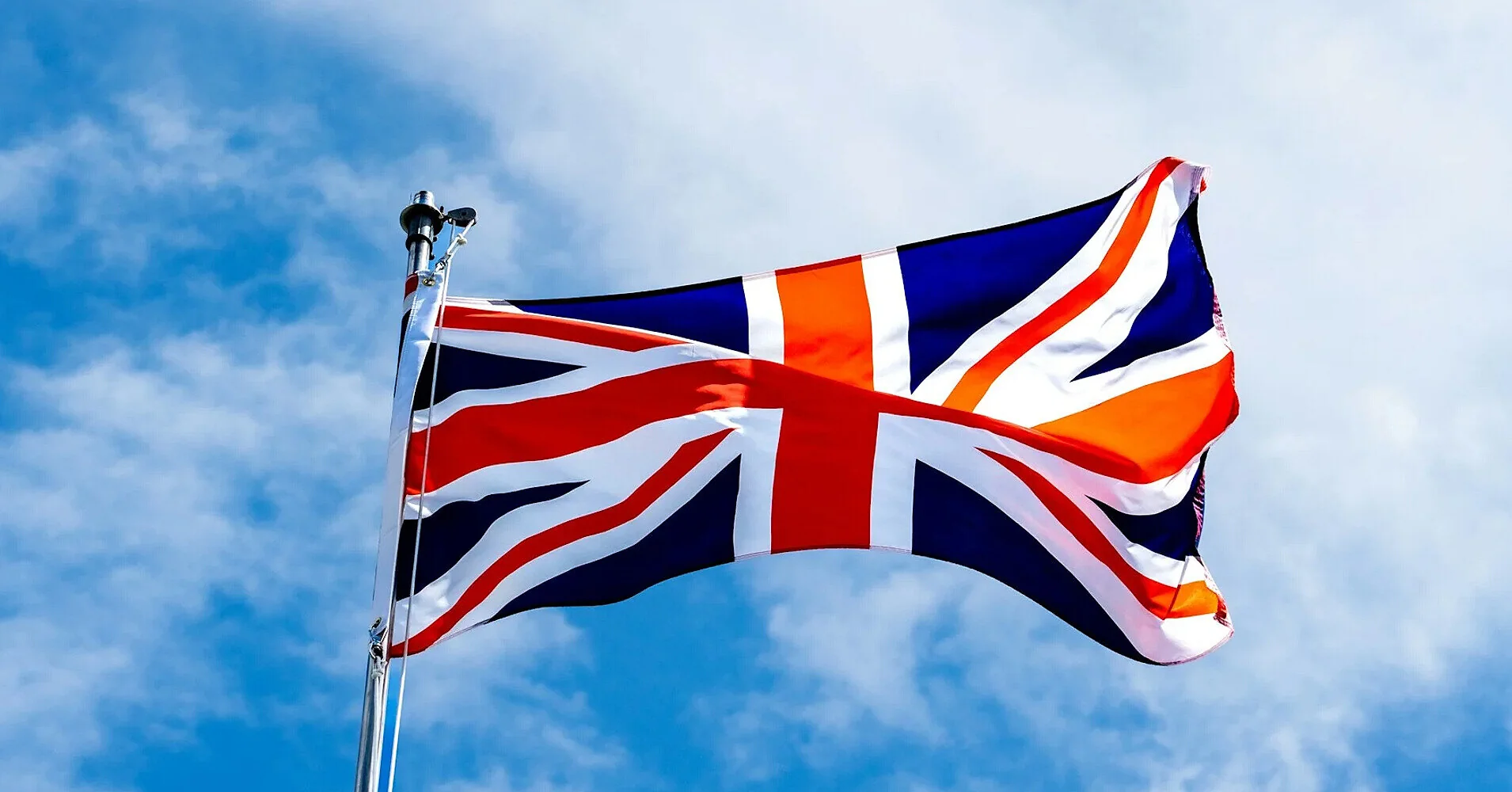 Фінальний транш від Британії: Україна отримала 1 млрд доларів на оборону Фінальний транш від Британії: Україна отримала 1 млрд доларів на оборону