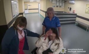 Коли рахунок іде на секунди: поліцейські Нікопольщини евакуюють людей під обстрілами