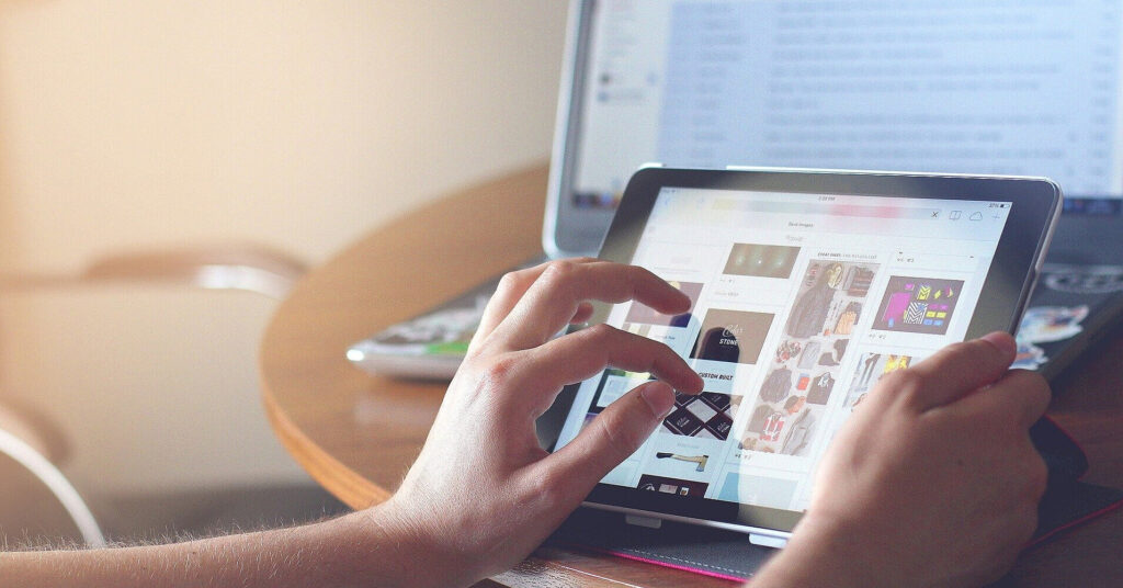 У Booking.com витекли дані гостей: чим це загрожує мандрівникам У Booking.com витекли дані гостей: чим це загрожує мандрівникам