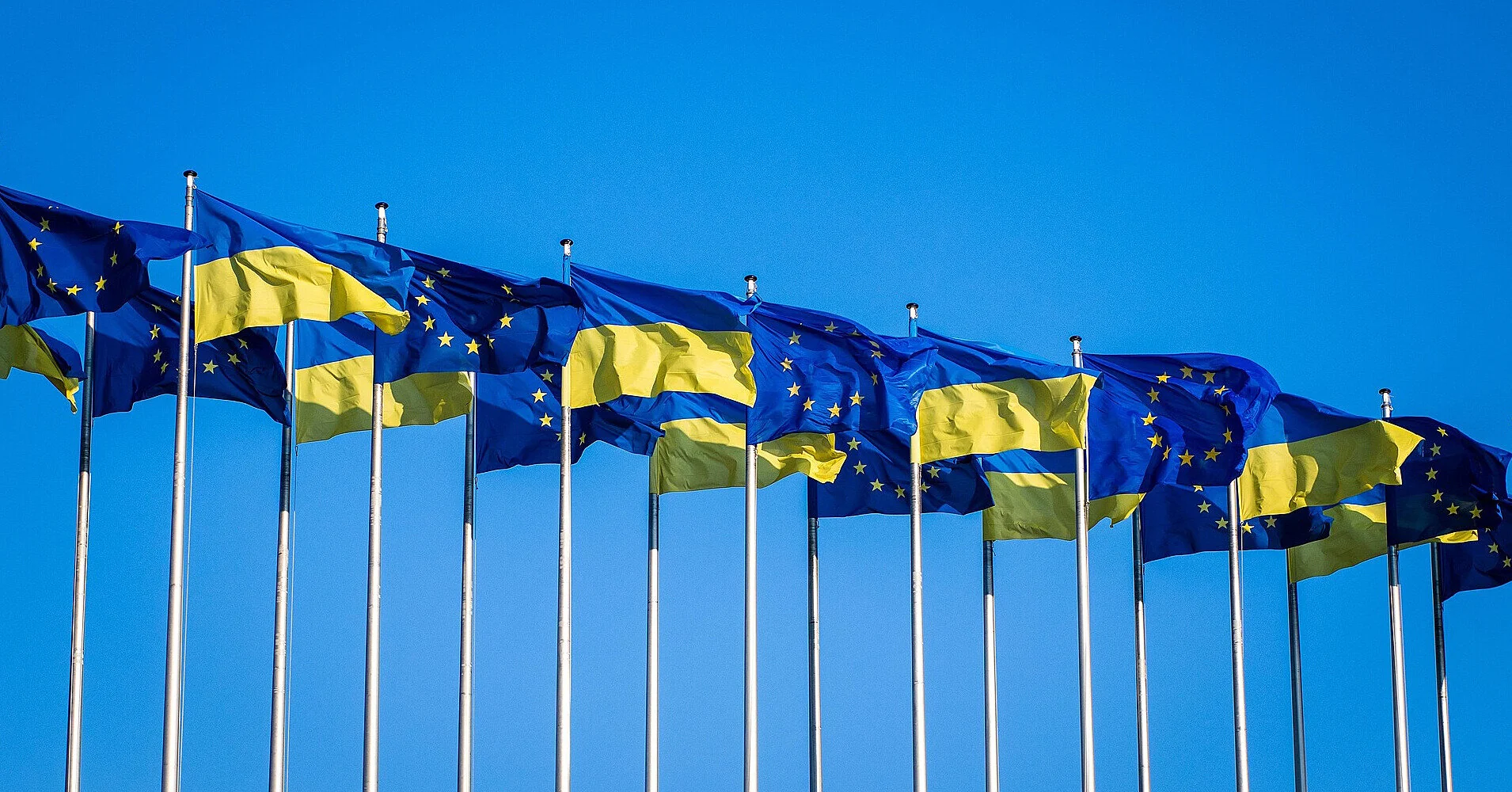 Посли ЄС узгодили 90 млрд євро для України та нові санкції проти РФ