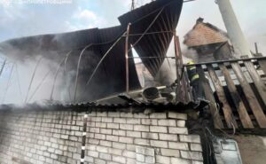 У Дніпрі вогнеборці ліквідували загоряння житлового будинку