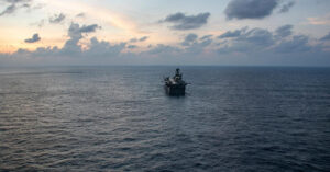 США оголосили про морську блокаду Ірану: не пропускатимуть всі судна