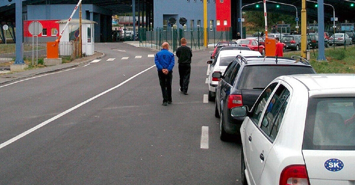 На Львівщині фіксують черги на в’їзд до України
