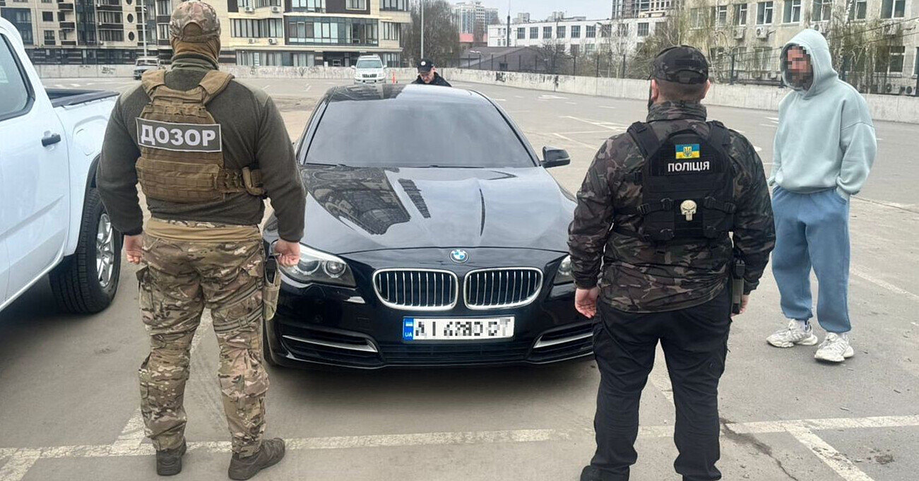 Прикордонники викрили схему переправлення десятків чоловіків за кордон