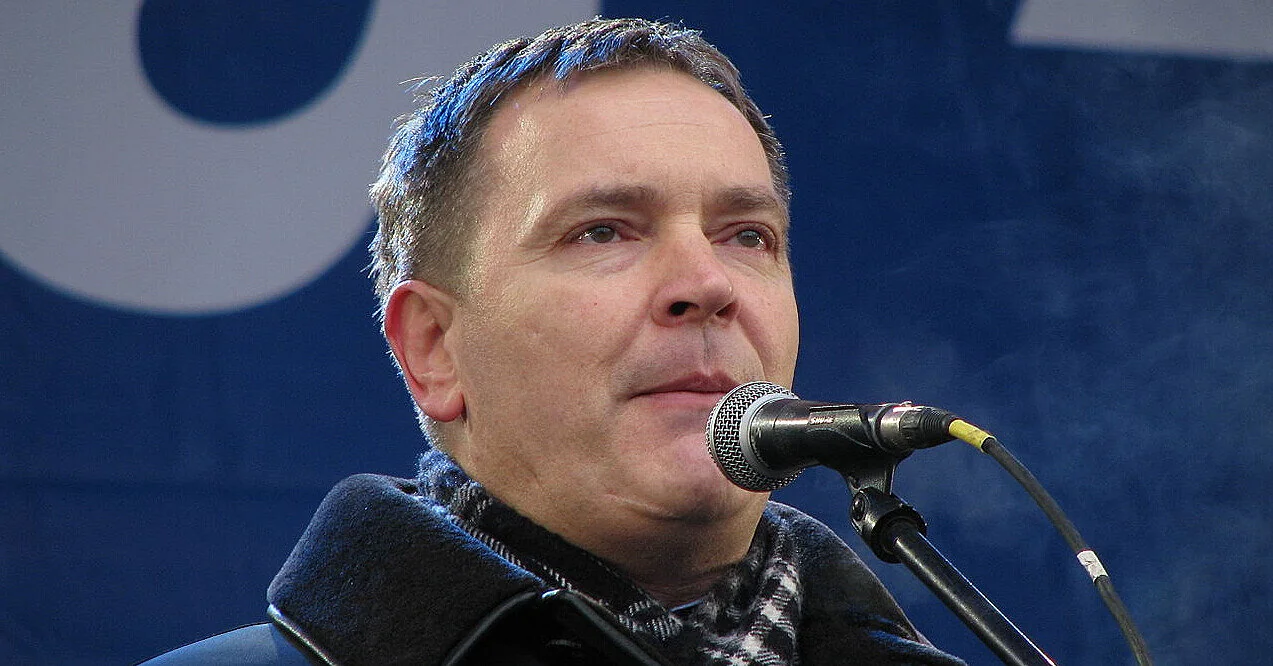 “Схеми”: РФ фінансувала просування мовного закону Ківалова-Колесніченка