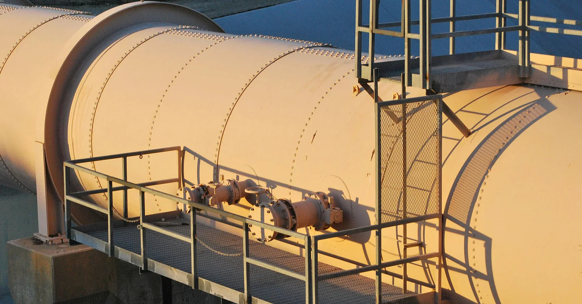 Європейські ціни на газ пішли вниз після продовження перемир’я США та Ірану