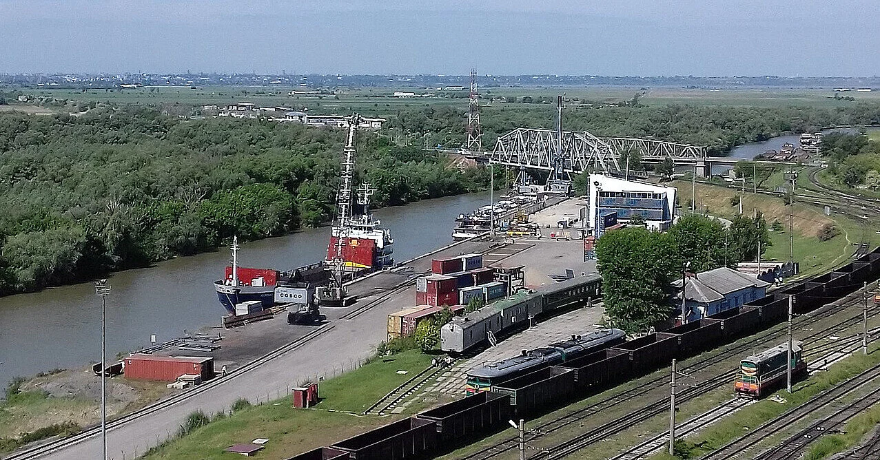 Румунія завершила придбання єдиного порту Молдови з виходом до Чорного моря