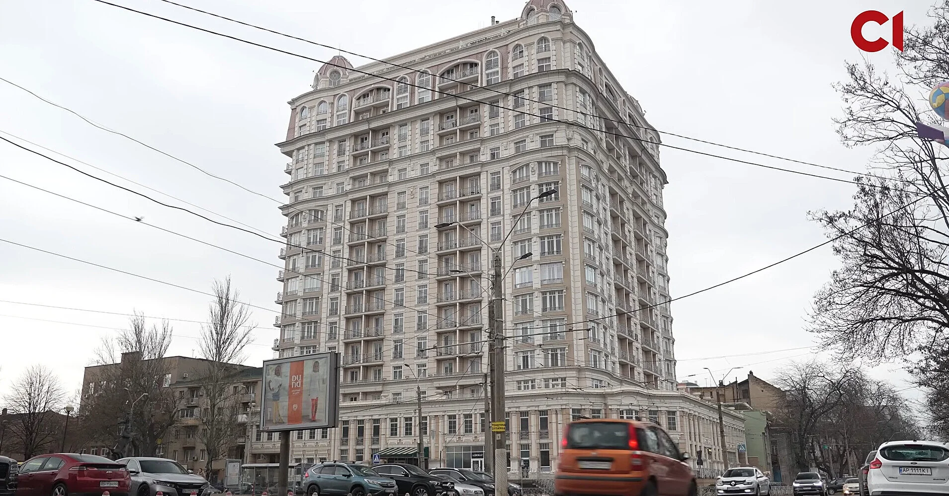 Журналісти знайшли майно родини колишнього військкома з Одещини на 50 млн грн