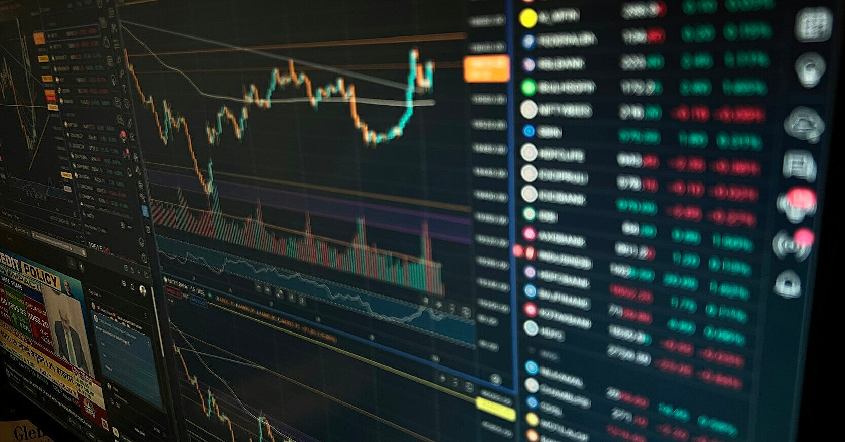 Блокада Ормузу та поразка Орбана: європейські ринки відкрили тиждень падінням