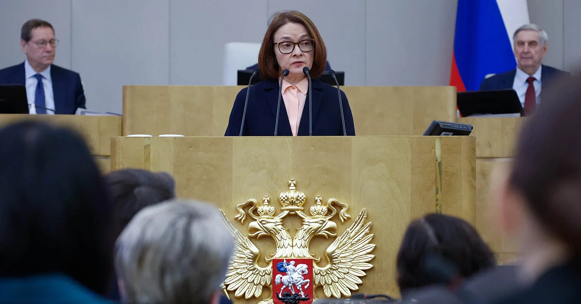 Російський Центробанк заявив про безпрецедентний дефіцит кадрів в РФ Російський Центробанк заявив про безпрецедентний дефіцит кадрів в РФ