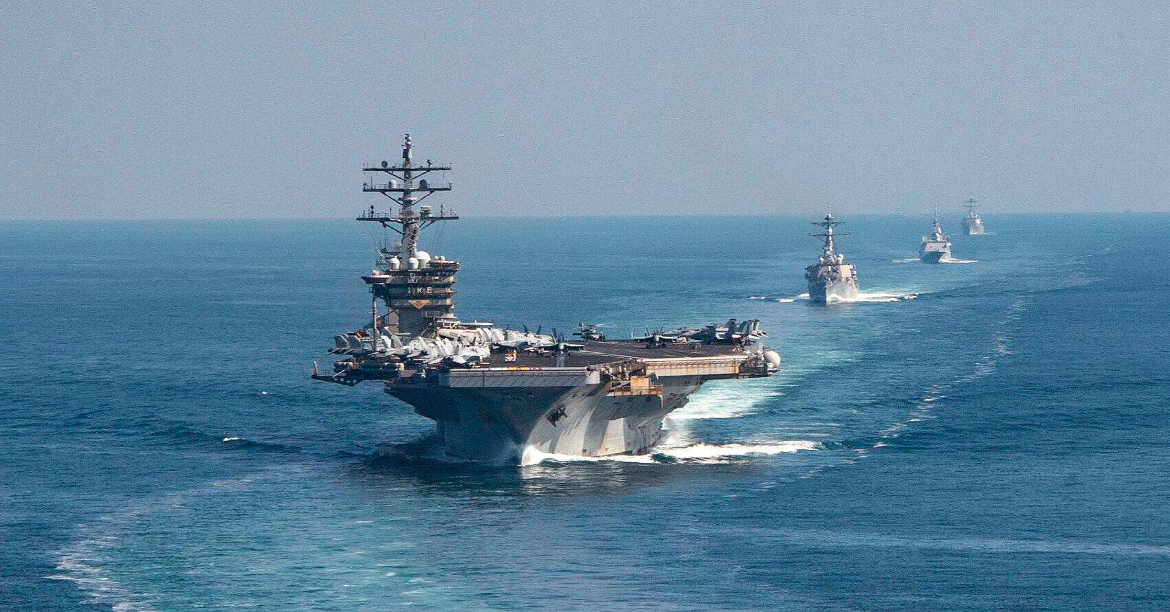 Ормузька протока після перемир’я: чому нафта нервує, а пальне не дешевшає