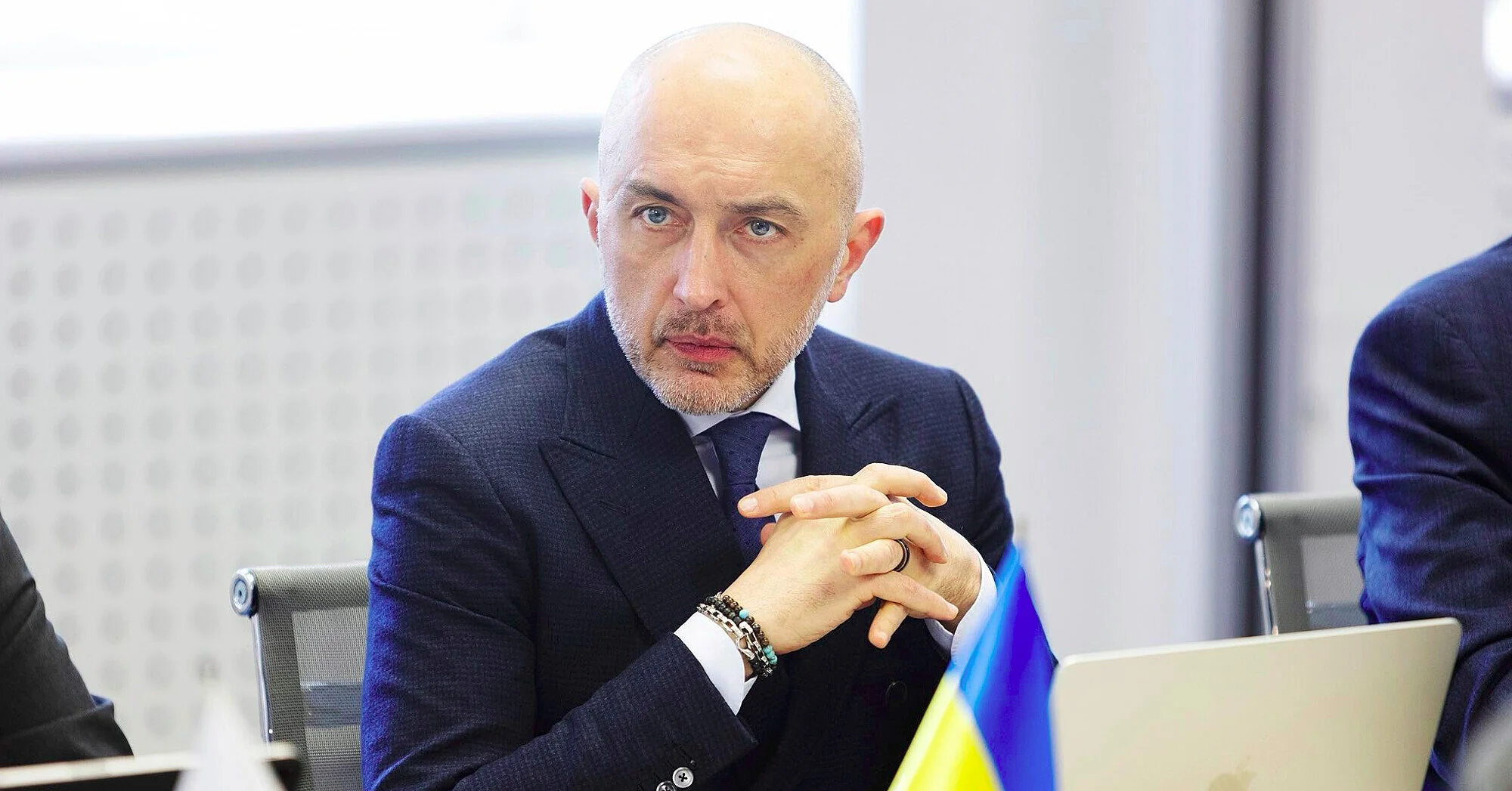 Україна вимагатиме компенсації за напад на інкасаторів в Угорщині