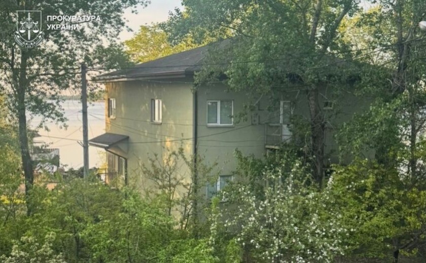 Самовільно збудували двоповерховий котедж на березі Дніпра: суд зобов’язав підприємство знести незаконну будівлю Самовільно збудували двоповерховий котедж на березі Дніпра: суд зобов’язав підприємство знести незаконну будівлю