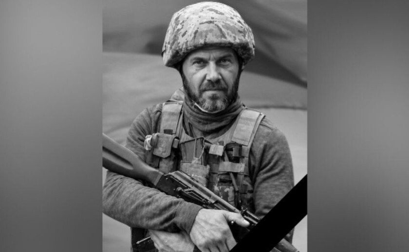 У перші дні повномасштабного вторгнення доєднався до війська: у лікарні помер Захисник з Камʼянського Геннадій Покатілов У перші дні повномасштабного вторгнення доєднався до війська: у лікарні помер Захисник з Камʼянського Геннадій Покатілов