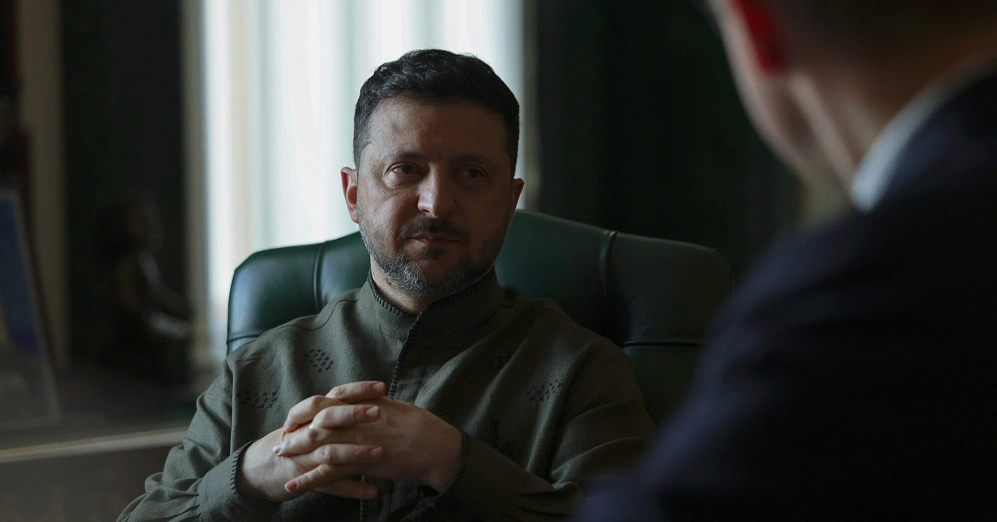 Зеленський зустрівся зі “Слугою народу”: які завдання поставили на півроку