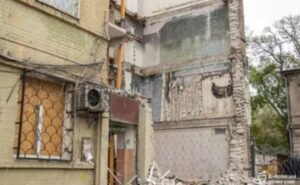 У Дніпрі відновлять пошкоджений дроном будинок на Старокозацькій У Дніпрі відновлять пошкоджений дроном будинок на Старокозацькій