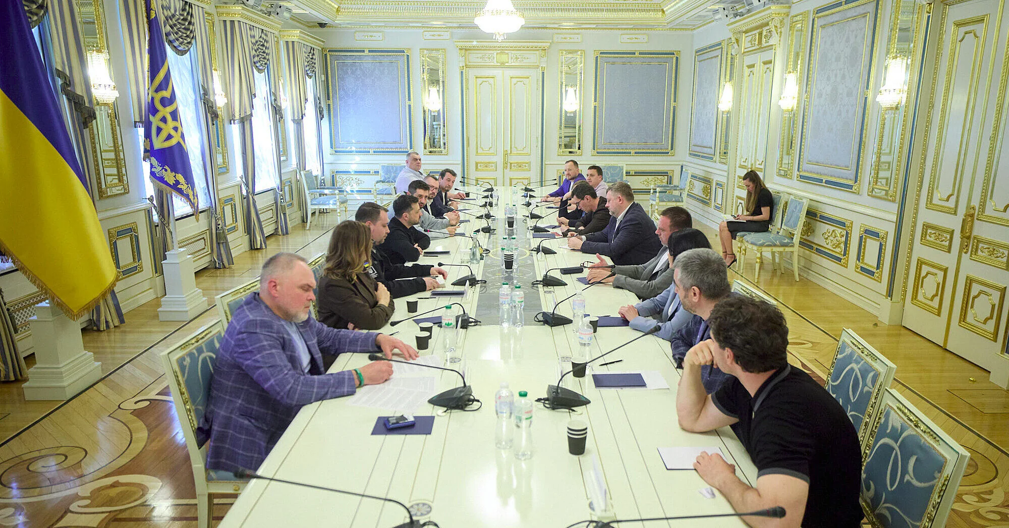 У “Слузі народу” анонсували зустріч депутатів з Зеленським У “Слузі народу” анонсували зустріч депутатів з Зеленським