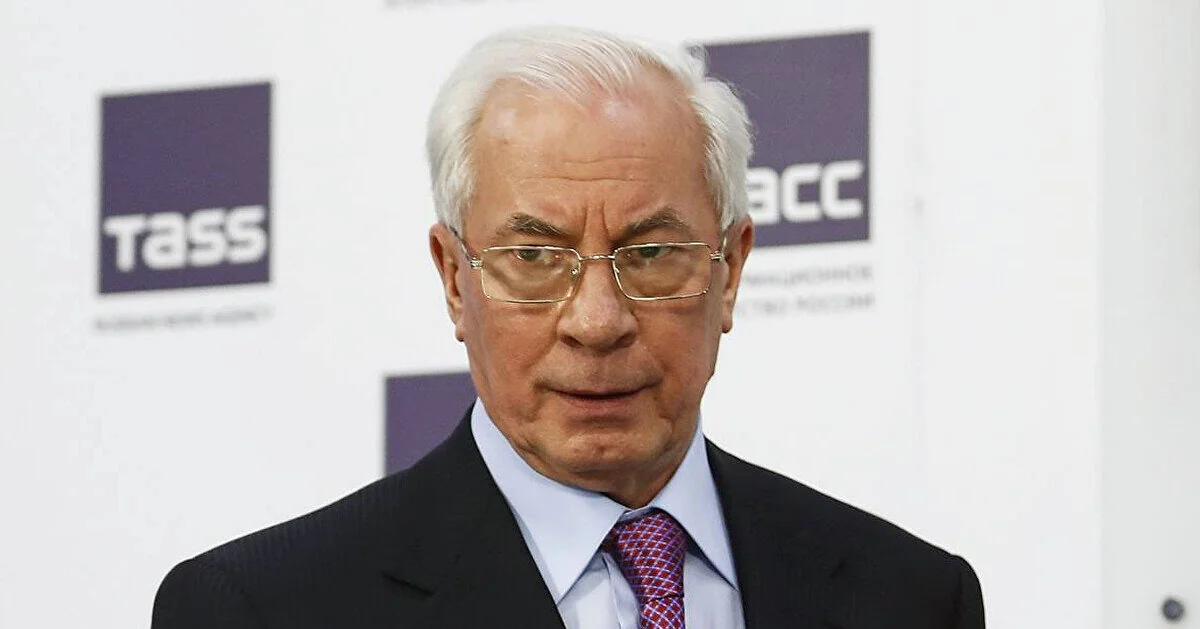 Мін’юст подав до антикорупційного суду позов проти Азарова та його сина