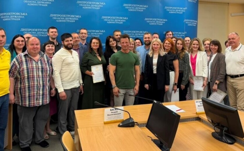 Понад 30 вчених Дніпропетровщини отримали нагороди до Дня хіміка Понад 30 вчених Дніпропетровщини отримали нагороди до Дня хіміка