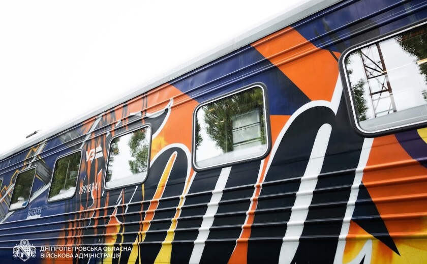 На Дніпропетровщину прибув «Food Train»: переселенців забезпечують гарячим харчуванням