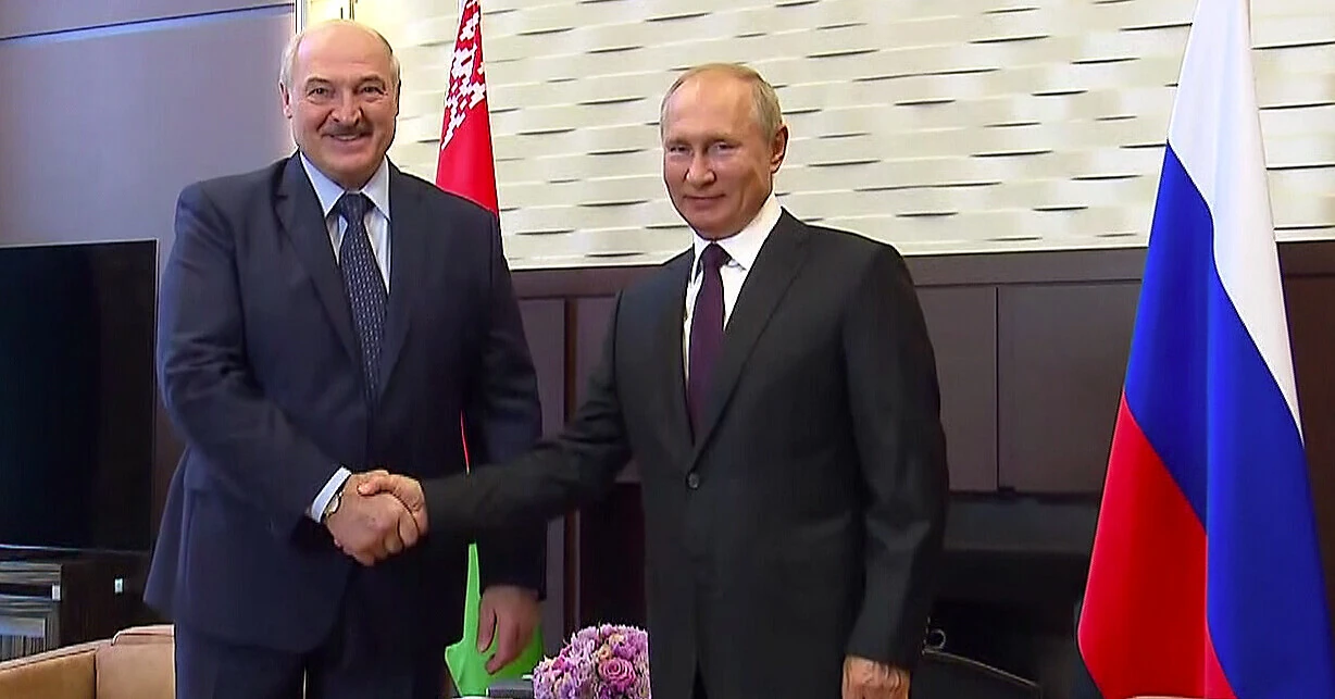 Лукашенко прибув на закриту зустріч з Путіним на Валдаї