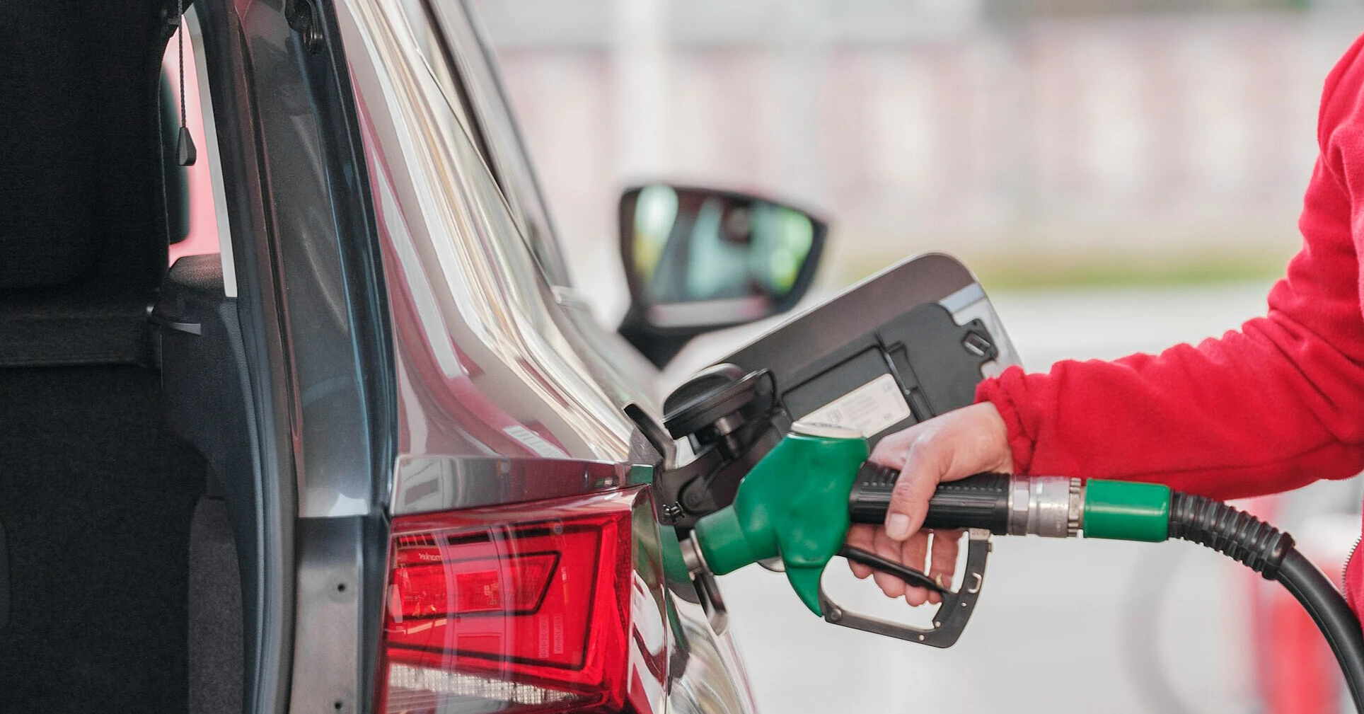 Низка великих мереж АЗС переписали цінники на дизель та автогаз на 1 грн
