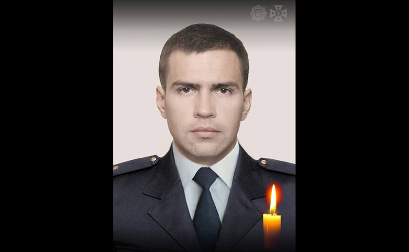 Прямував на виклик: внаслідок атаки по Дніпру загинув рятувальник Прямував на виклик: внаслідок атаки по Дніпру загинув рятувальник