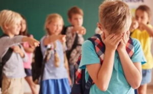 В Україні фіксують у середньому 32 випадки булінгу в школах щомісяця В Україні фіксують у середньому 32 випадки булінгу в школах щомісяця