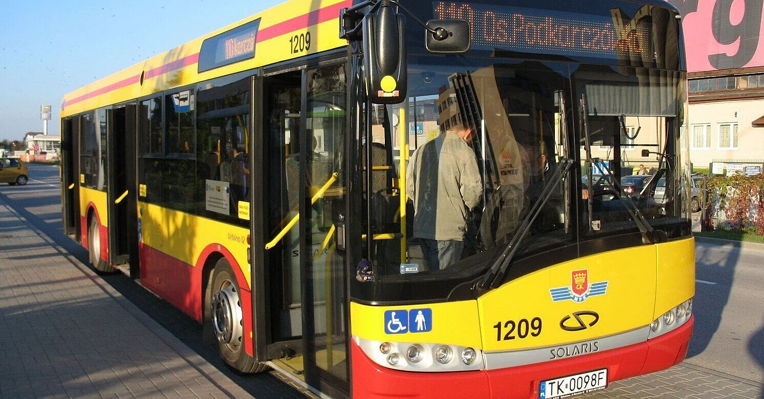 У Польщі розпочали збір на автобуси для Вінниці після політичної суперечки У Польщі розпочали збір на автобуси для Вінниці після політичної суперечки