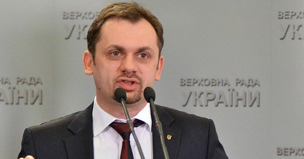 У Раді з’явиться новий депутат від “Євросолідарності”: кого зареєструвала ЦВК У Раді з’явиться новий депутат від “Євросолідарності”: кого зареєструвала ЦВК