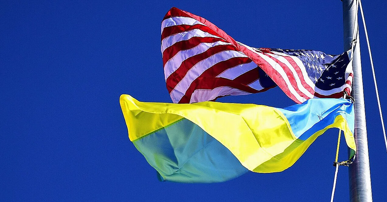 Більшість українців вбачають тиск США для поступок Росії – опитування Більшість українців вбачають тиск США для поступок Росії – опитування