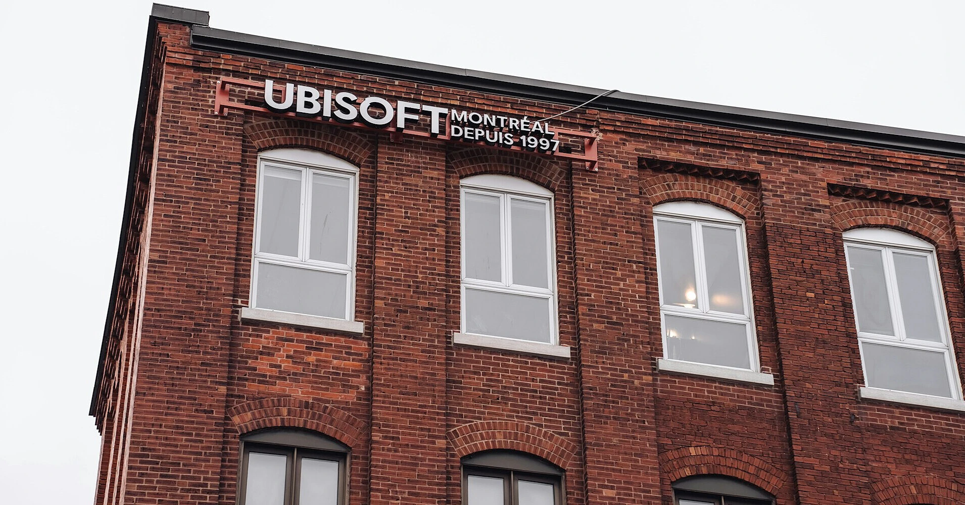 Світова ігрова індустрія зазнала тяжкої втрати: співзасновник Ubisoft Клод Гіймо загинув в авіакатастрофі