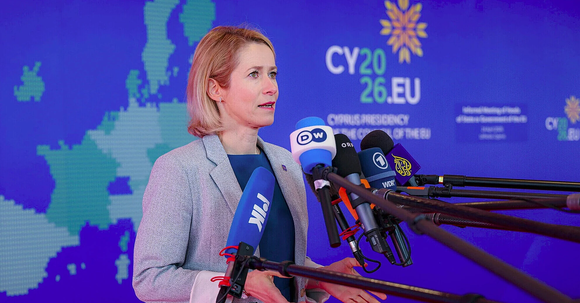 ЄС ухвалив новий пакет санкцій проти Росії: кого вони торкнуться ЄС ухвалив новий пакет санкцій проти Росії: кого вони торкнуться