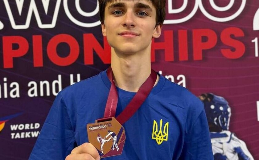 Спортсмен із Кам’янського став бронзовим призером чемпіонату Європи з тхеквондо