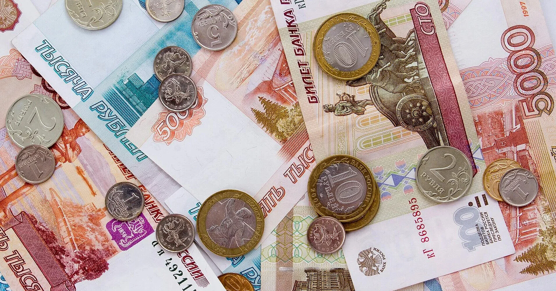 Новий рекорд: РФ наростила доходи від нафти й газу у травні
