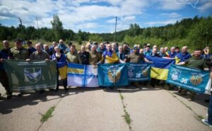 Під час обміну полоненими додому повернулися 13 захисників із Запорізької області