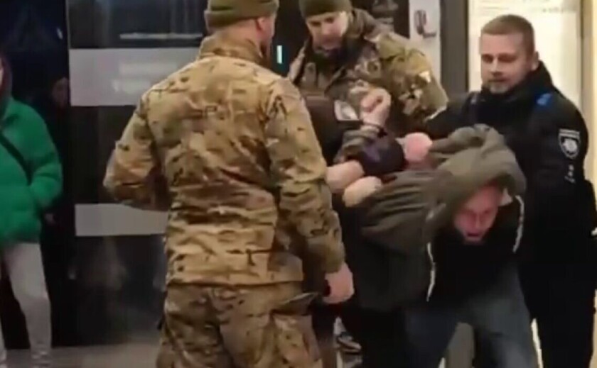За «бусифікацію» хочуть саджати до 12 років: у Раді зареєстрували законопроєкт За «бусифікацію» хочуть саджати до 12 років: у Раді зареєстрували законопроєкт