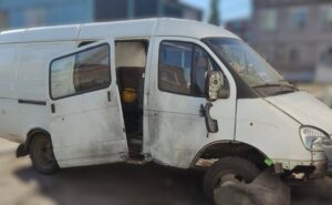 На Дніпропетровщині російський дрон атакував підрозділ ДТЕК: пошкоджено службовий транспорт На Дніпропетровщині російський дрон атакував підрозділ ДТЕК: пошкоджено службовий транспорт