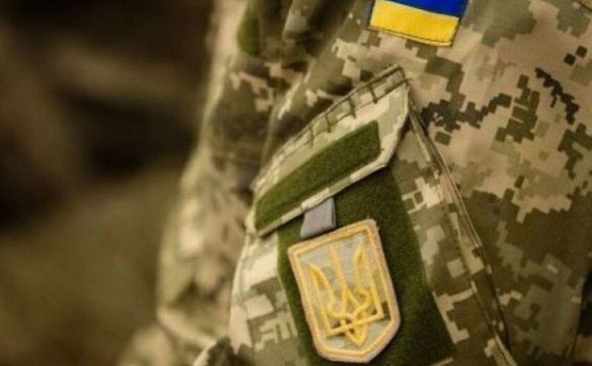 Українські військові можуть укласти мотиваційний контракт з чіткими строками служби до завершення чинного: подробиці