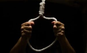 У Кривому Розі 32-річна жінка вчинила самогубство на очах у дітей У Кривому Розі 32-річна жінка вчинила самогубство на очах у дітей