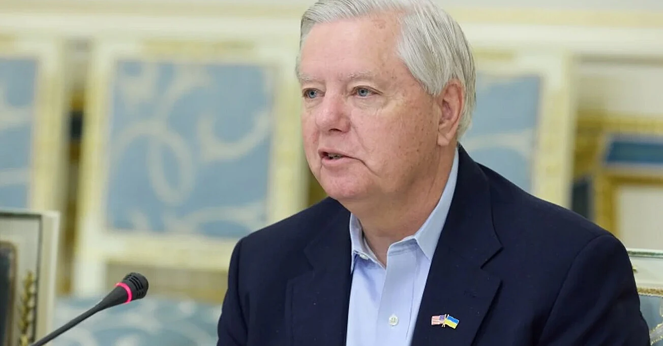 Сенатор Грем під час візиту в Україну відвідав виробництво безпілотників