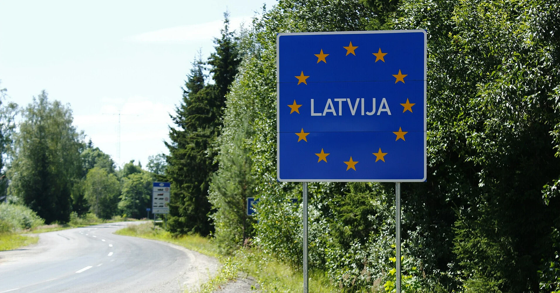 У Латвії наполягають на відмові від дорожніх знаків, що вказують на Росію і Білорусь