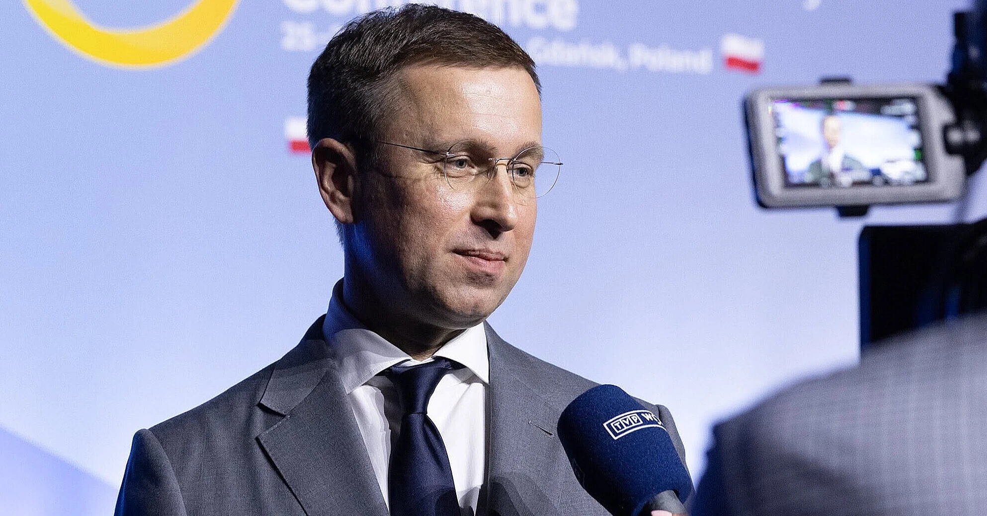 Рада призначила Корецького прем’єром та пішла на перерву